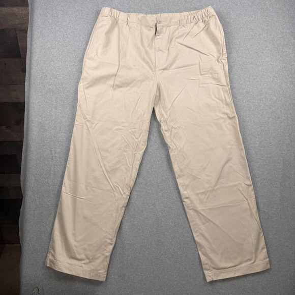 St. John's Bay Other - St‎ Johns Bay Pants Mens 42x32 Beige Easy Weekend Twill Relaxed Chino Travel NEW